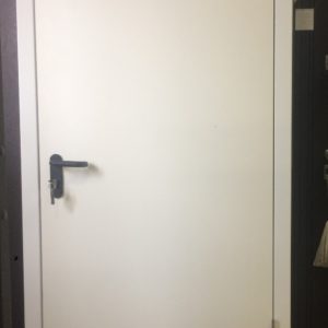 Противопожарная дверь с отбойником / серия FRM7531